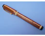 Stylo plume en bois collés