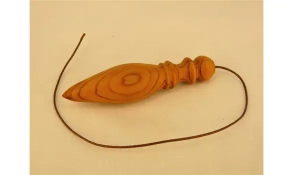 Pendule radiesthésie en if