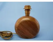 Pied de lampe en noyer