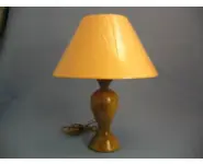 Lampe en noyer hauteur 44 cm