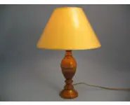 Lampe en frêne teinté hauteur 42 cm