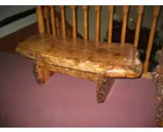 Table de salon en loupe d'orme massif